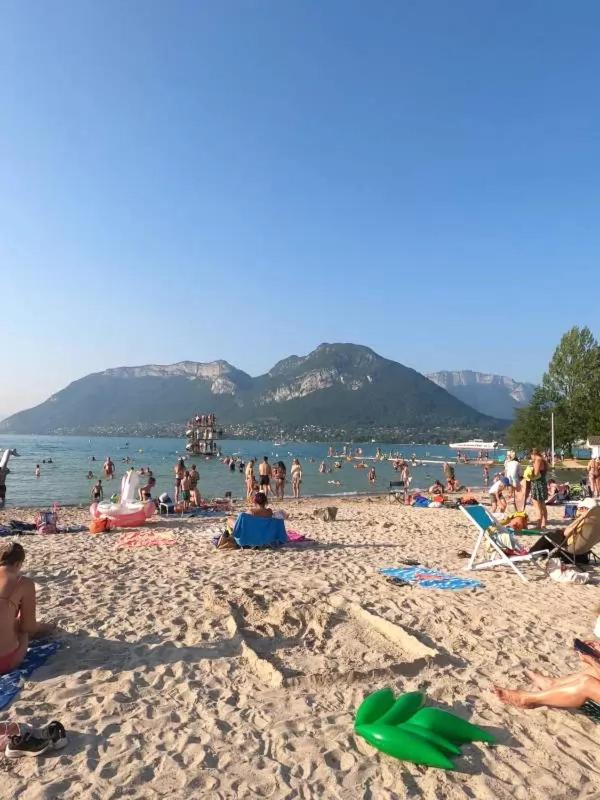 Le Santiego 100M Du Lac Et 4Km Du Vieil Annecy Sévrier Exteriör bild