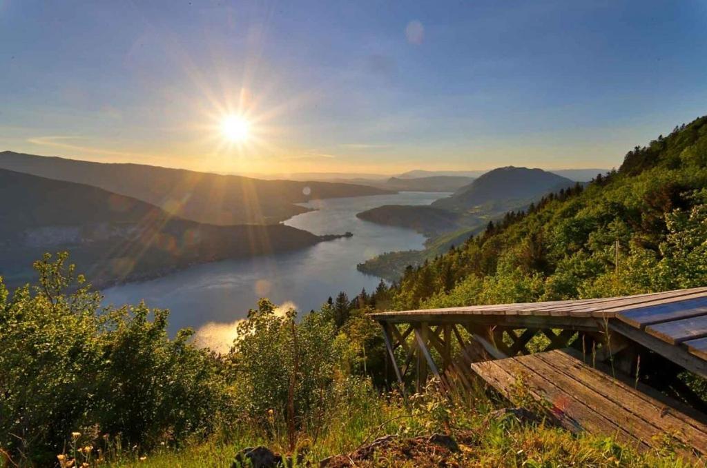 Le Santiego 100M Du Lac Et 4Km Du Vieil Annecy Sévrier Exteriör bild